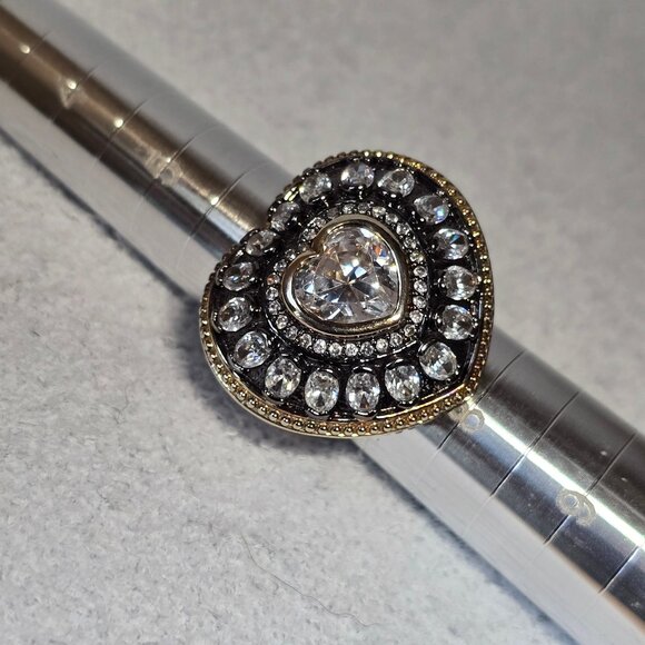Crystal-Embellished Heart Ring - Picture 6 of 8
